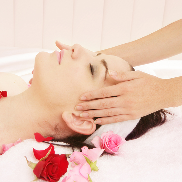 ROSE COMPLETE HYDRATION FACIAL