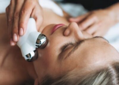 ULTIMATE FACIAL REJUVENATION ACUPUNCTURE WITH STEM CELLS AND MICROCURRENT OR LED